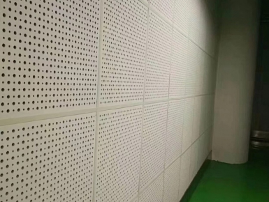 隔音穿孔板
